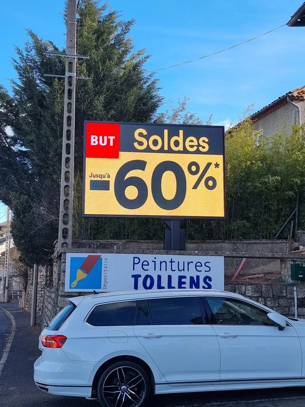 Panneau numérique extérieur
