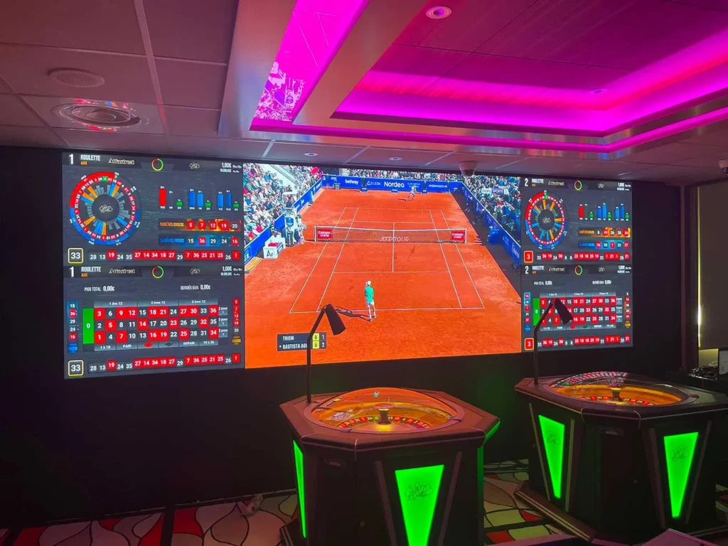 Mur d’images pour la nouvelle salle de jeu du Casino Barrière de Cavalaire – Juin 2023 1 Mur d’images pour la nouvelle salle de jeu du Casino Barrière de Cavalaire – Juin 2023
