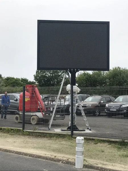 Écran LED Extérieur 43 panneau led outdoor
