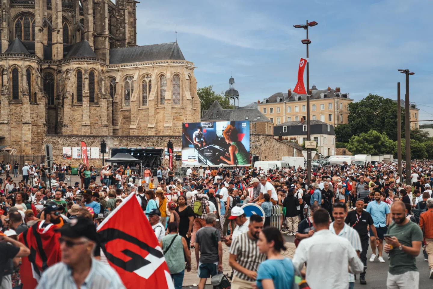 Location écran géant Paris 28 Écran extérieur pour Fan Zone à Paris