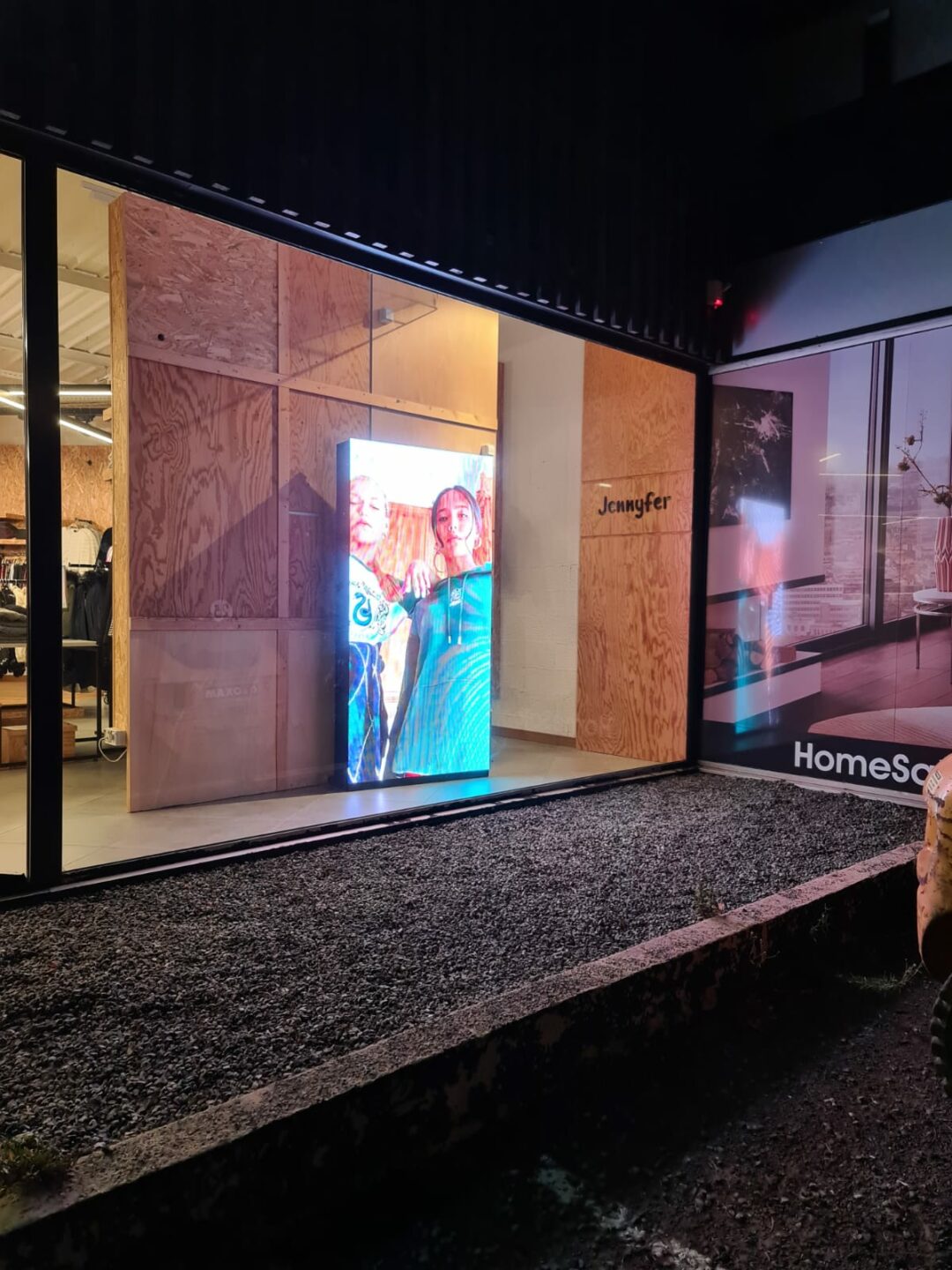 Écran géant pour vitrine Jennyfer