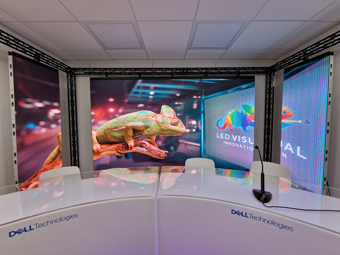 Location écran géant Paris 30 Mur d'images pour studio