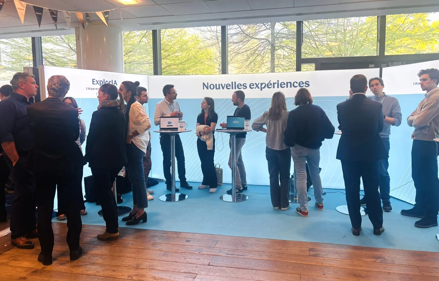 Bouygues Telecom ExplorIA : création de 6 espaces immersifs avec affichage dynamique à Paris - Mars 2026 3 Bouygues Telecom ExplorIA : création de 6 espaces immersifs avec affichage dynamique à Paris - Mars 2026